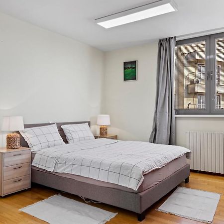 125 Sqm Family Friendly With Kids Room Bucareste Exterior foto