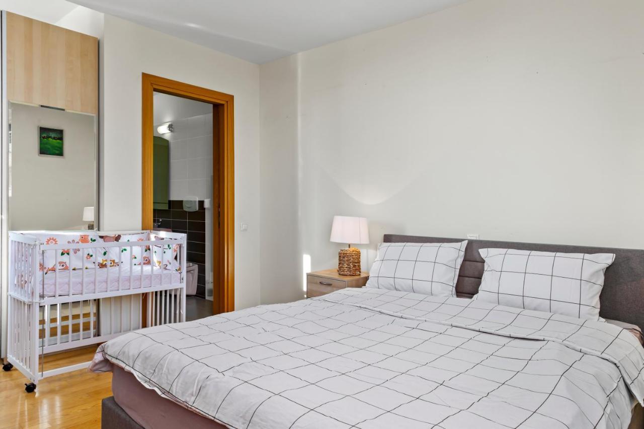 125 Sqm Family Friendly With Kids Room Bucareste Exterior foto