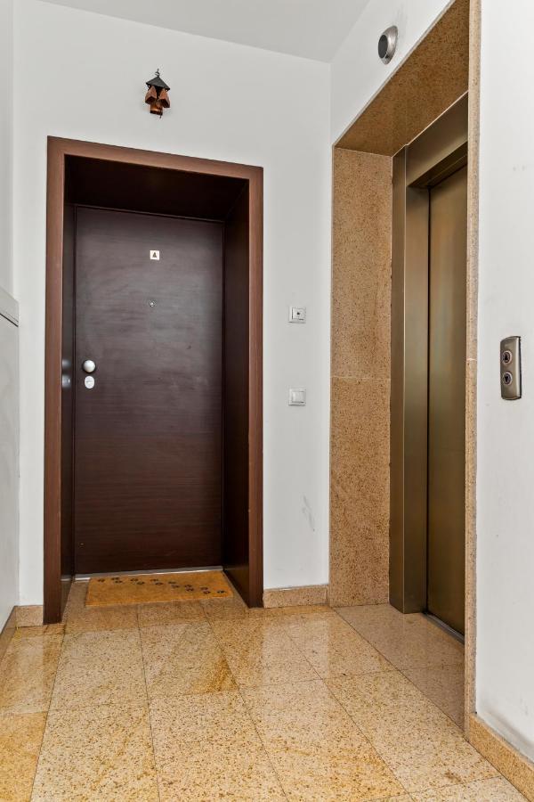 125 Sqm Family Friendly With Kids Room Bucareste Exterior foto