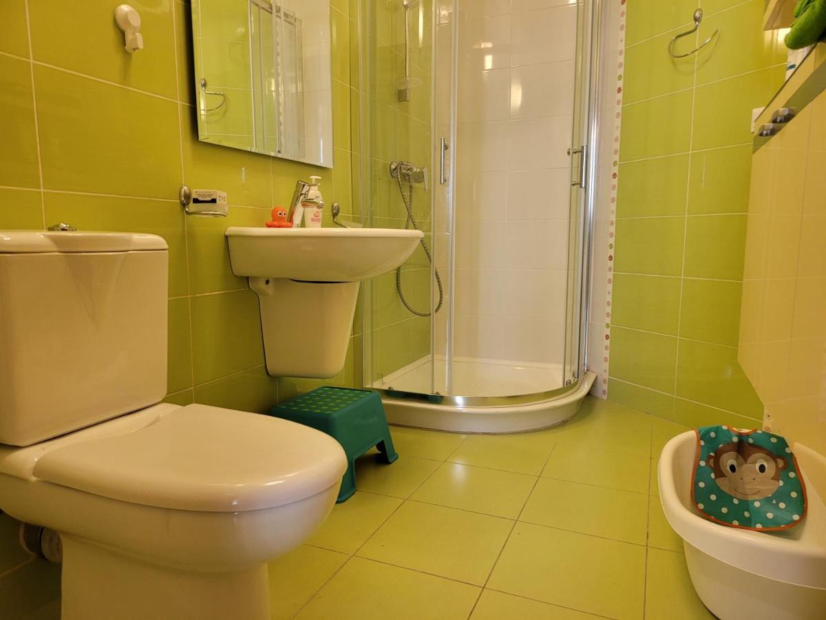 125 Sqm Family Friendly With Kids Room Bucareste Exterior foto