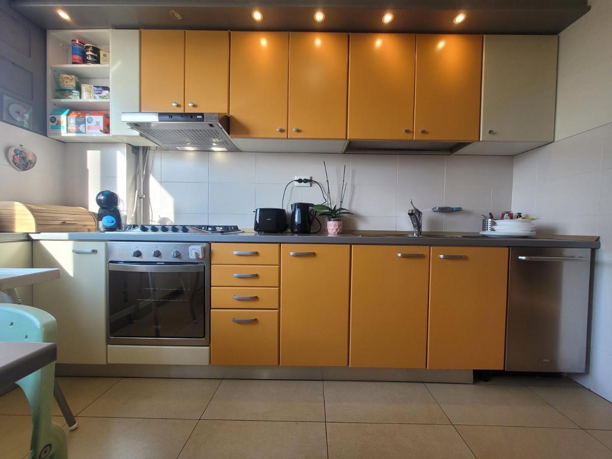 125 Sqm Family Friendly With Kids Room Bucareste Exterior foto